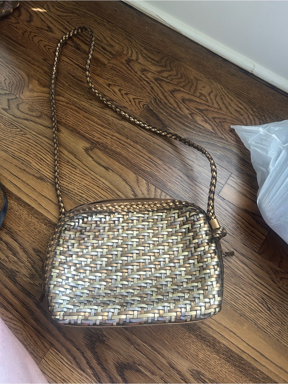 Woven Metallic Crossbody Bag - Gold